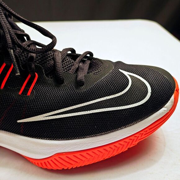 Nike Air Versitile 2 Sneakers Mens US 9.5 - Picture 13 of 15